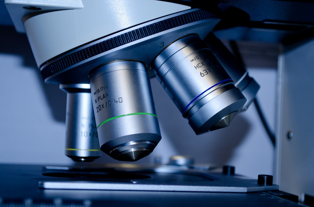 Medical microscope lenses in a laboratory setting